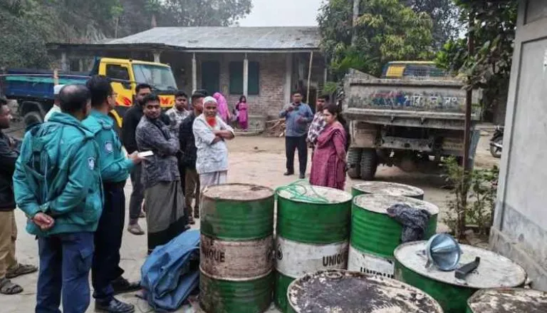 জ্বালানি তেলের অবৈধ মজুতের তথ্য দিলেই পুরস্কার